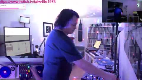 imagedisaster online show from November 21, 2025, 5:33 pm