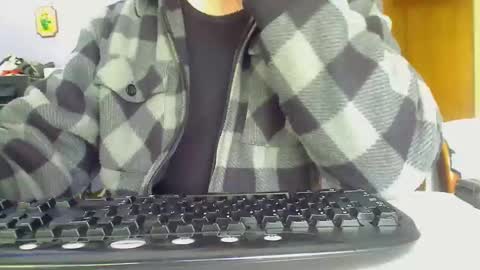 Snapshot of imaussiechris chatting on November 30, 2025, 10:58 pm Aussie Guy online show from November 30, 2025, 10:58 pm