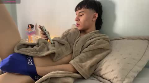 Colton Alvin Independent model online show from November 20, 2025, 3:07 am