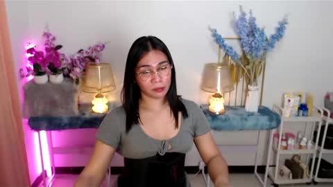 Ashley online show from January 20, 2025, 2:43 am