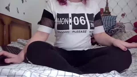 Stefana online show from March 10, 2025, 11:42 am