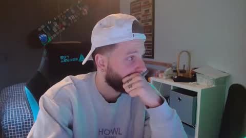 immumu online show from December 18, 2024, 1:12 pm