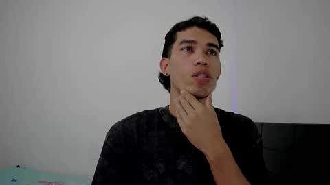 Snapshot of imnero_s chatting on March 5, 2025, 8:53 pm imnero_s online show from March 5, 2025, 8:53 pm
