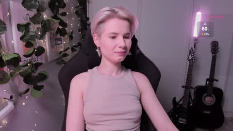 Mia online show from February 3, 2025, 10:03 am