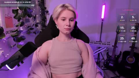 Mia online show from February 14, 2025, 9:45 am