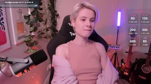 Mia online show from February 22, 2025, 9:45 am