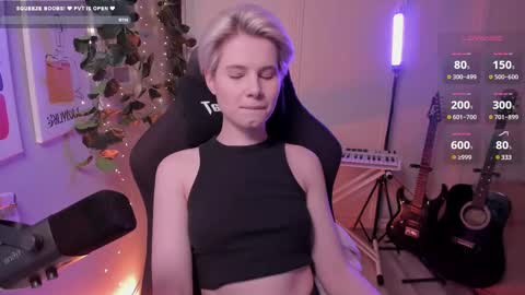 Mia online show from February 27, 2025, 1:17 pm