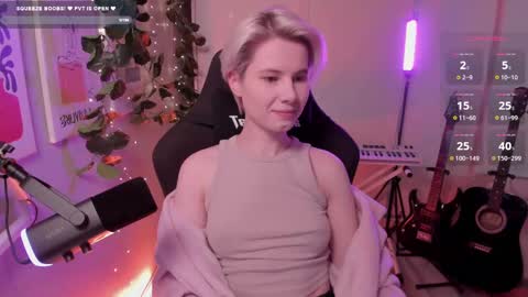 Mia online show from March 3, 2025, 10:06 am