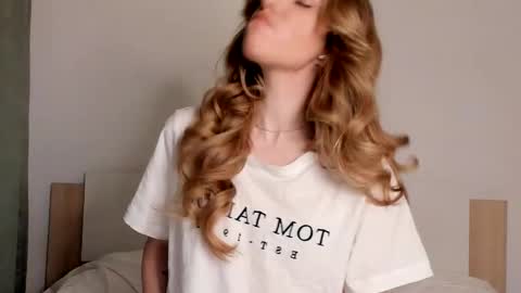 my name Imo  Fansly  online show from March 4, 2025, 12:18 am