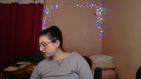 Snapshot of imsohornydacom chatting on May 28, 2026, 10:51 pm Florencia online show from May 28, 2026, 10:51 pm