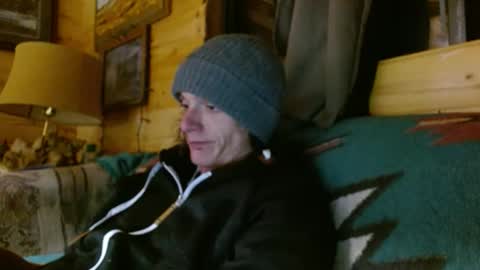 Snapshot of imstuckheretoo chatting on April 7, 2026, 8:37 am Imstuckhere online show from April 7, 2026, 8:37 am
