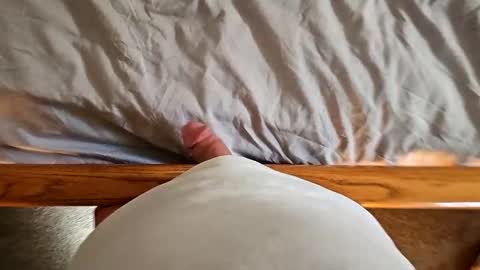 imthomas_ online show from October 8, 2025, 8:28 pm