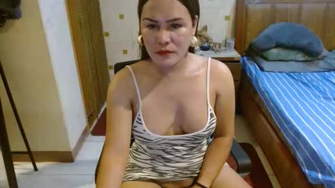 Snapshot of imyourfantasy10 chatting on February 7, 2026, 11:52 pm charmel online show from February 7, 2026, 11:52 pm