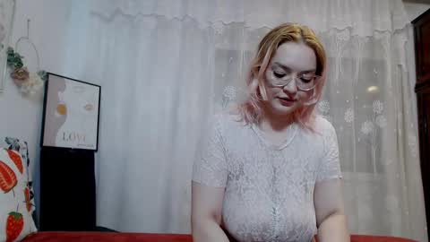 Ina online show from September 19, 2025, 5:46 pm