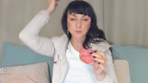 Snapshot of inakush chatting on February 16, 2025, 12:52 am Ina Kush online show from February 16, 2025, 12:52 am