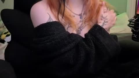 Inarafoxx online show from July 11, 2026, 10:33 pm