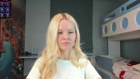 Snapshot of incredible__shell_ chatting on May 6, 2026, 7:19 pm Masha online show from May 6, 2026, 7:19 pm