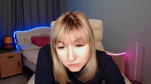 incredible_ariela online show from December 5, 2024, 12:11 pm