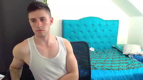 incubus_couple1 online show from February 14, 2025, 11:53 pm