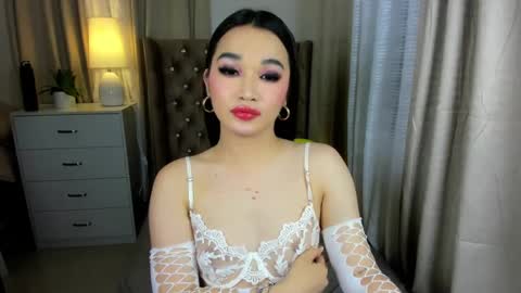 Snapshot of indestructabletrixie chatting on December 20, 2024, 3:00 pm indestructabletrixie online show from December 20, 2024, 3:00 pm