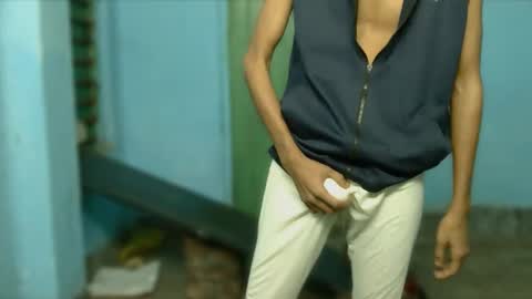 Snapshot of indian_bengali_boy chatting on November 23, 2025, 8:41 pm Suman Leo online show from November 23, 2025, 8:41 pm