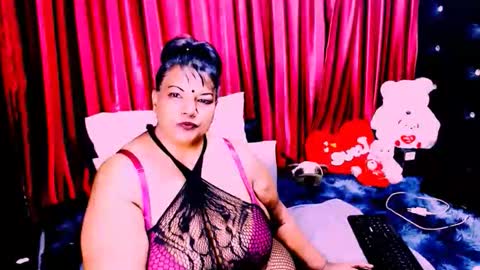 indian_rubyxx online show from October 18, 2025, 5:14 pm