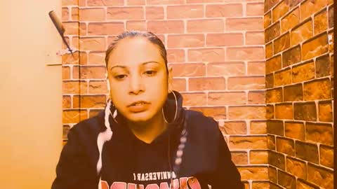 indian_spice_girl online show from June 9, 2026, 7:42 am