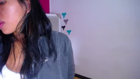 indian_whore18 online show from January 29, 2025, 3:44 am