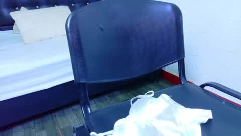indian_whore18 online show from June 11, 2026, 3:04 am