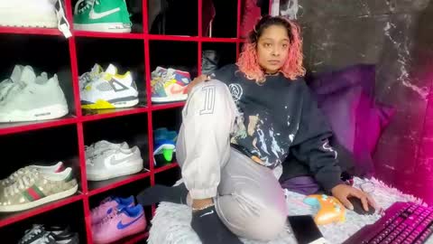 Nikki online show from May 16, 2026, 7:38 am