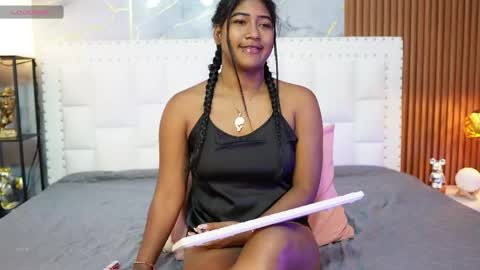 Snapshot of indiancutiie chatting on May 4, 2026, 8:05 pm LITTLE AINHOA online show from May 4, 2026, 8:05 pm