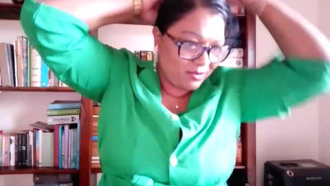 indiandelia online show from September 9, 2025, 2:16 pm