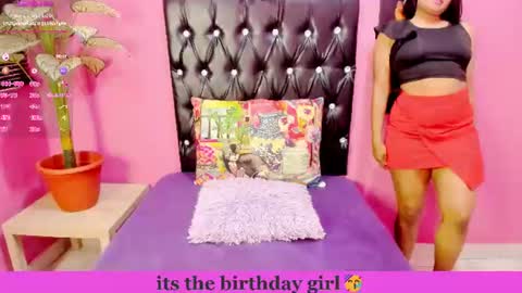 PARADISEQUEEN online show from July 18, 2026, 7:01 am