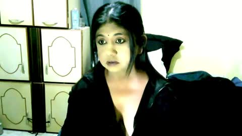 Snapshot of indianpleasures21 chatting on June 16, 2026, 10:34 pm indianpleasures21 online show from June 16, 2026, 10:34 pm