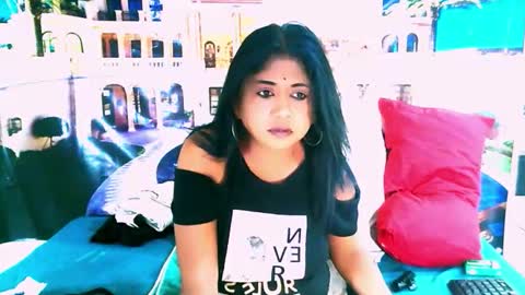 Mika online show from November 17, 2025, 5:24 am