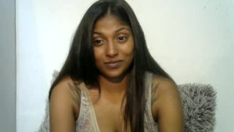indianqtpie6 online show from June 11, 2026, 6:28 pm