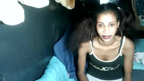 Snapshot of indianqueen5 chatting on November 13, 2025, 8:08 pm indianqueen5 online show from November 13, 2025, 8:08 pm