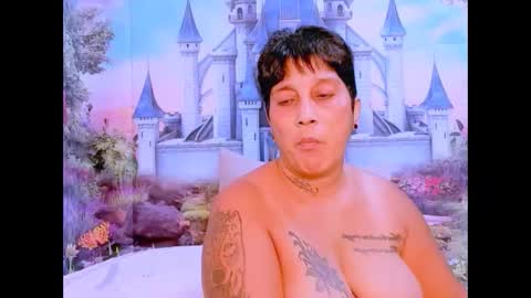 roxy online show from February 11, 2025, 6:01 pm