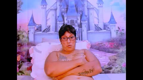 roxy online show from March 6, 2025, 6:37 pm