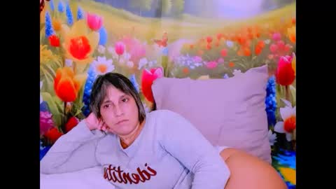 indianroxy27 online show from February 24, 2026, 6:33 am