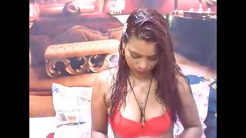 indiansexyass4u2luv online show from January 11, 2025, 3:52 pm