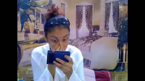 indiansexybutt4u2luv online show from March 17, 2026, 5:33 am