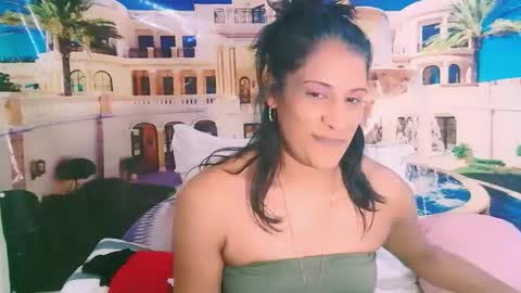 Snapshot of indiansexysmyle chatting on October 26, 2025, 5:08 pm Azi online show from October 26, 2025, 5:08 pm