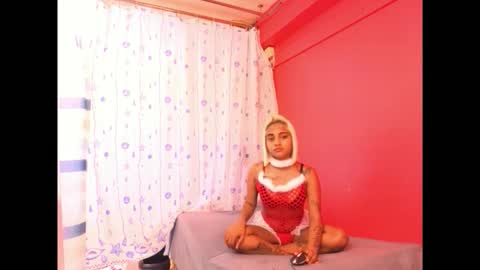 Snapshot of indiansumaya chatting on December 13, 2025, 7:53 pm indiansumaya online show from December 13, 2025, 7:53 pm