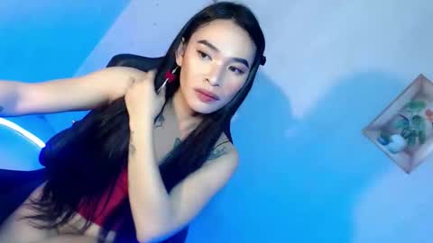 Mae online show from April 10, 2026, 6:23 pm