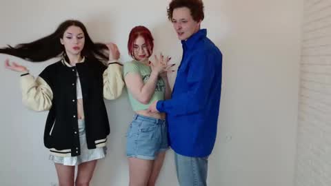 Lana and AlexPVT OPEN online show from March 7, 2025, 7:49 pm