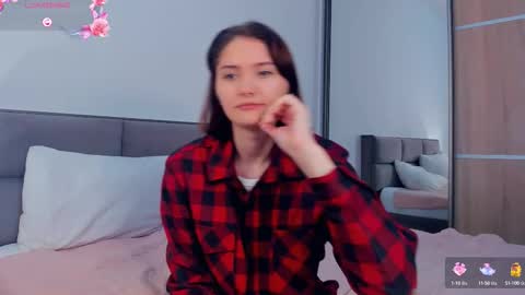 Kira online show from September 30, 2025, 4:50 am