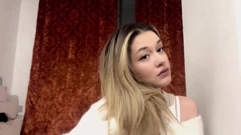 Snapshot of inesfodor chatting on February 6, 2026, 6:55 pm Ines online show from February 6, 2026, 6:55 pm