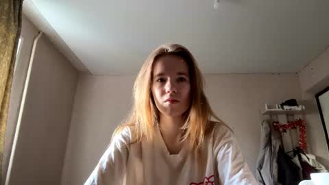 Snapshot of inespacheco chatting on June 10, 2026, 1:43 pm Sofia online show from June 10, 2026, 1:43 pm