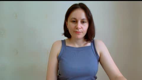 Inessa online show from June 19, 2026, 11:25 am